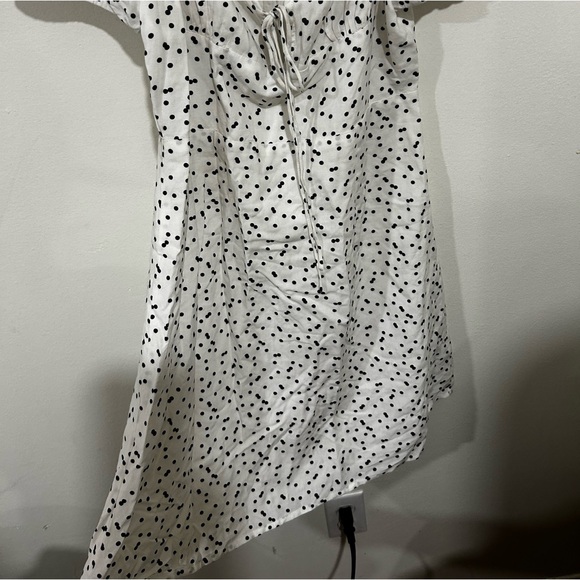 Simons dress - Picture 2 of 4